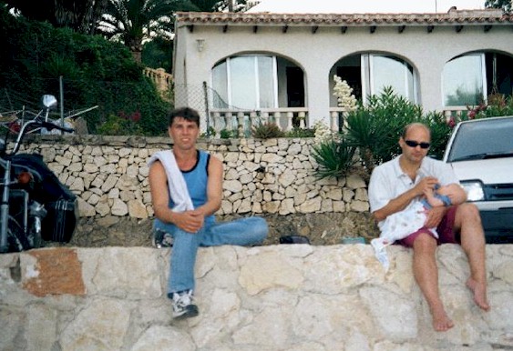 Frank - Stefan und Max auf der Strandmauer